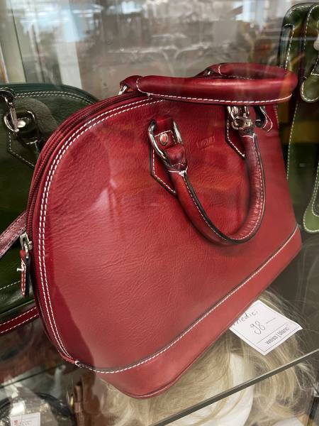 Imagen de Bolso rojo piel mujer elegante